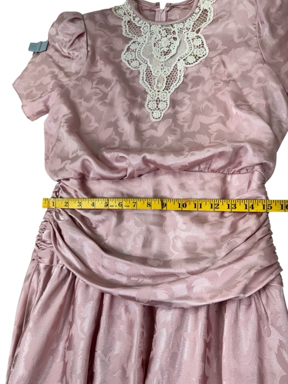 Vintage .Elegant Pink Lace-Detail Midi Dress - Picture 7 of 12